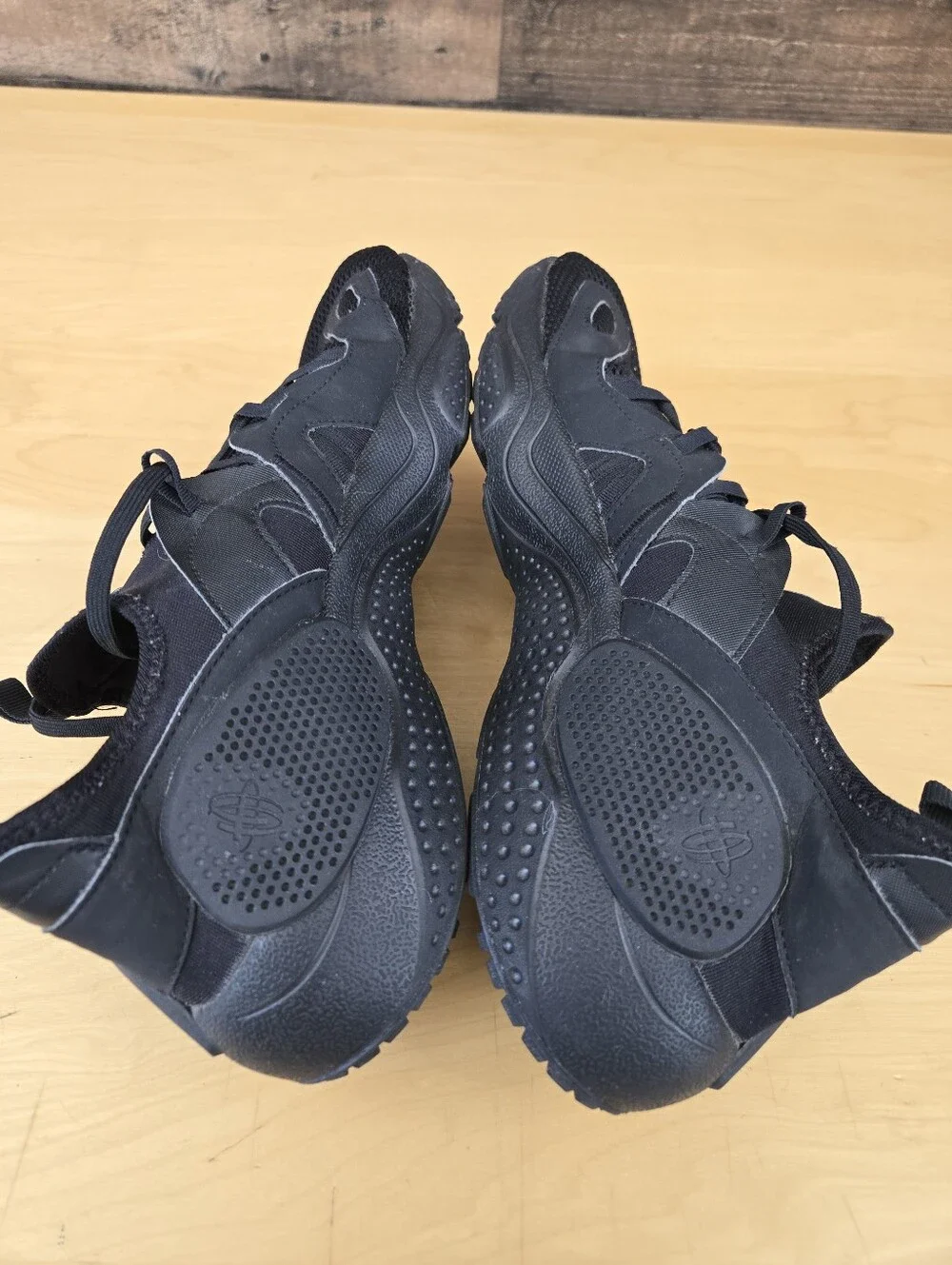 Nike Huarache E.D.G.E. TXT Triple Black Sneaker Shoes AO1697- 005 Men’s Size 11